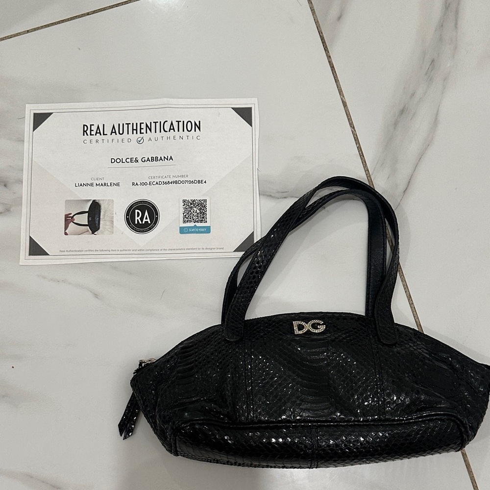 Dolce & Gabbana Black Textured Shoulder Bag